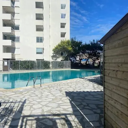 아파트 Dans Avec Piscine A